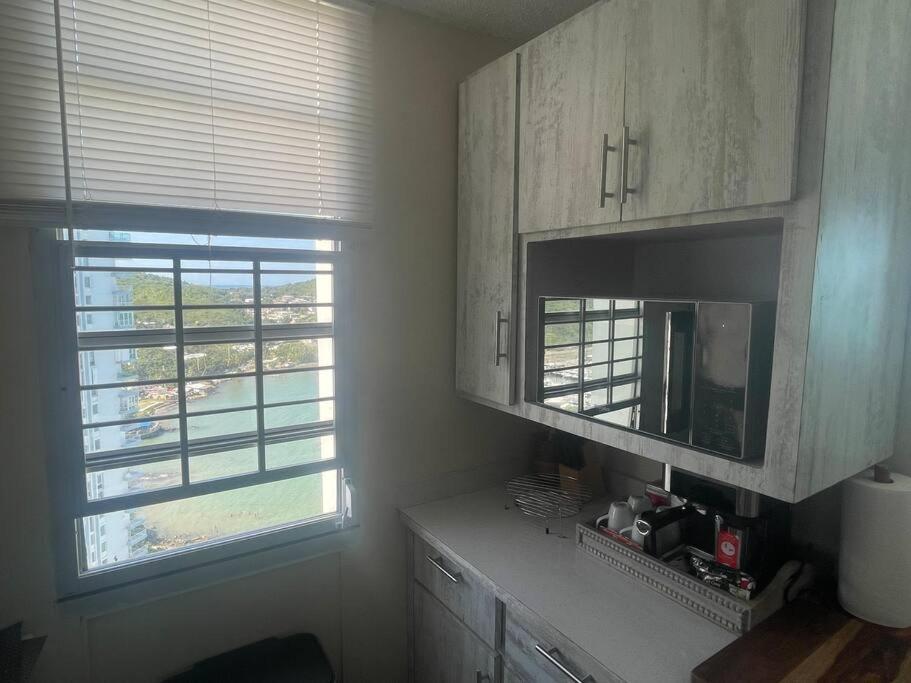 Ocean View 2 Bed 1 Bath 2 Parkings & Pool @ Dos Marinas Fajardo Apartment Exterior photo